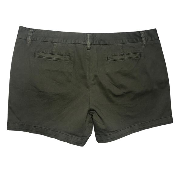 Caslon Olive Sarma Cotton Twill Shorts - Size 16 - Picture 4 of 8